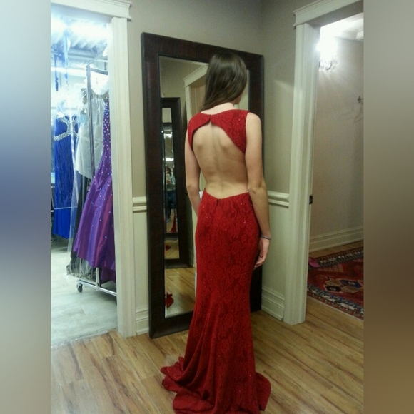 Scarlet Red Prom or Formal Gown - Picture 3 of 6